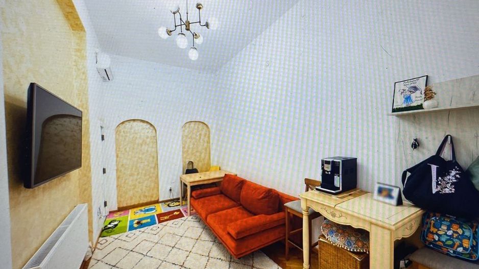 De vanzare Apartament 3 camere in Vila Interbelica Victoriei sect 1 - Poză 2