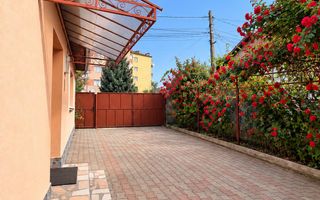 Casă Ultracentrală – Confort, Liniște, Acces Rapid la Orice - Poză 4