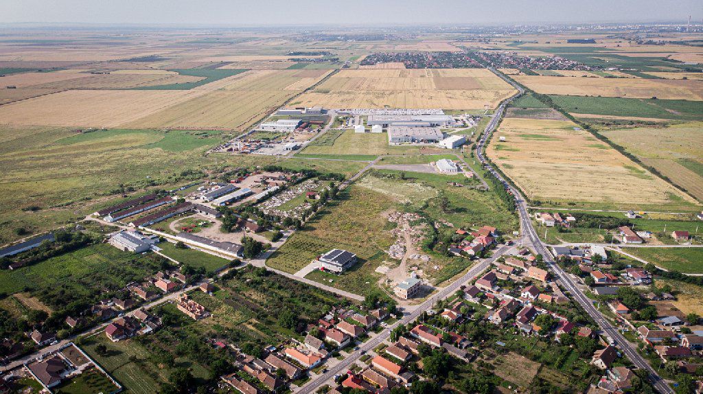 Loc de casă în Zimandul Nou - Poză 7