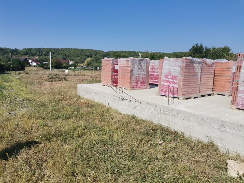 Vanzare teren Smeura cu AC si casa in constructie - Poză 3