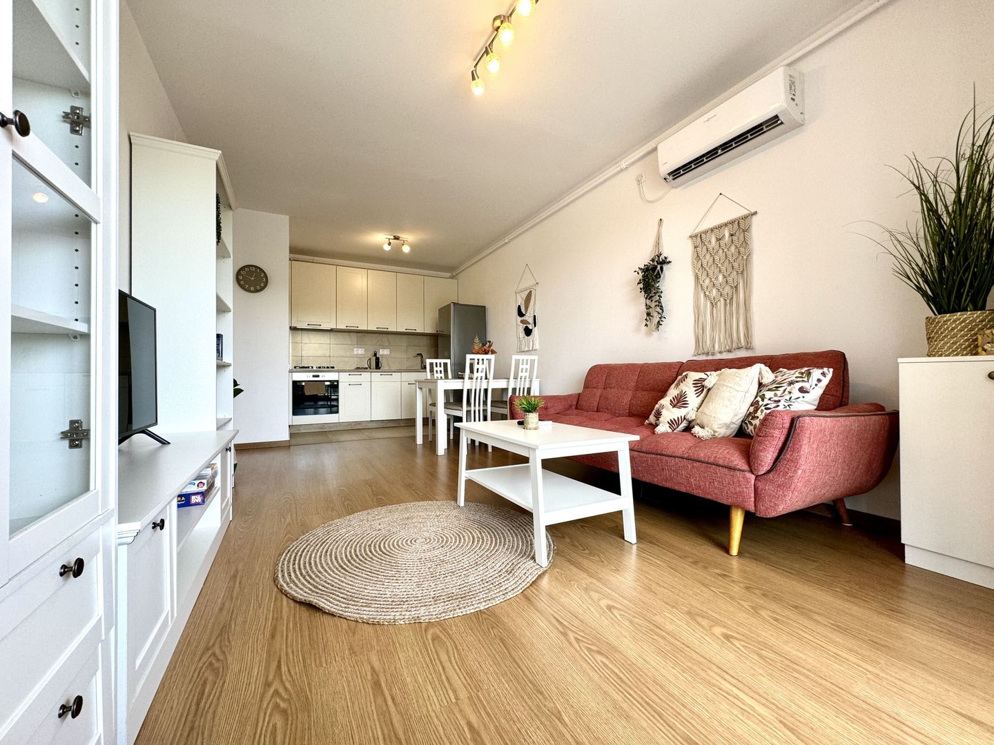 Apartament de închiriat 2 camere - vedere pădure - Poză 18
