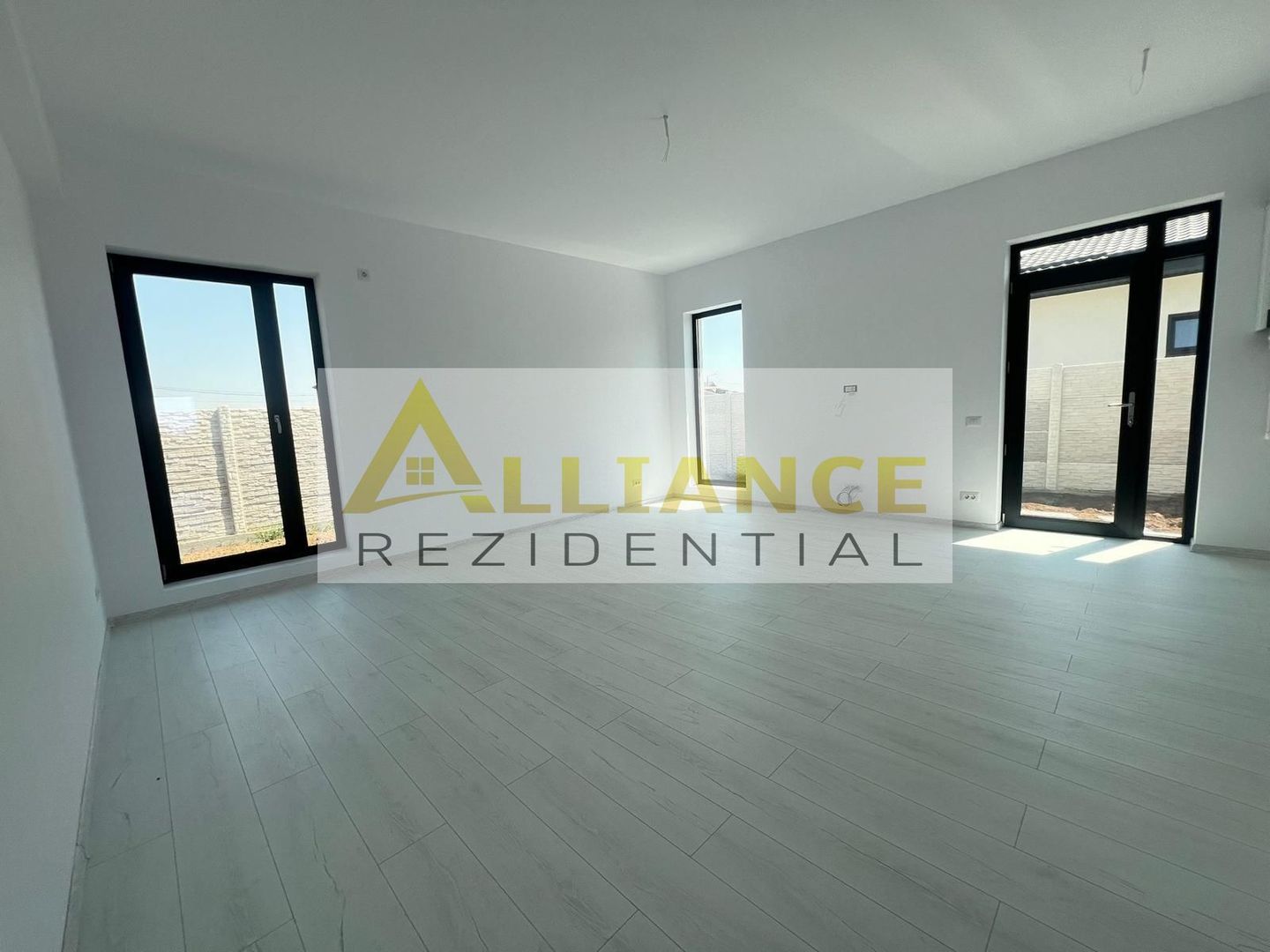 Casa Individuala pe Parter - 4 camere + teren 370 mp - Poză 10