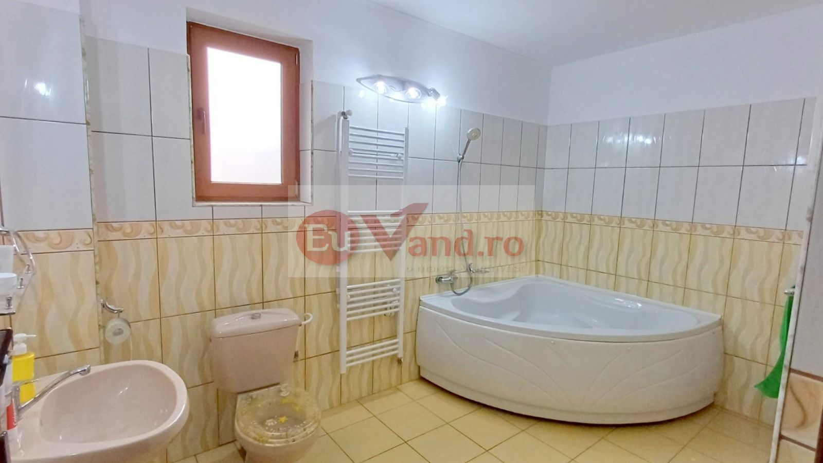 Vila P+1+M, 6 camere, Micro 16, 303 mp utili, teren 406 mp – 272.000 Euro - Poză 14