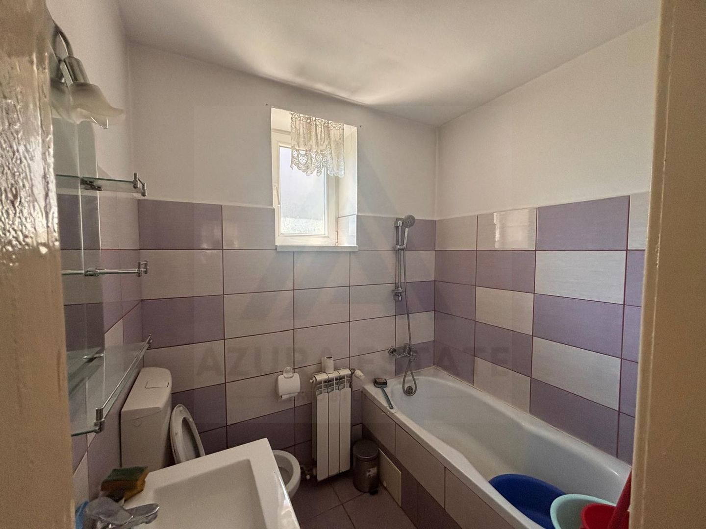 Casa singur in curte 335 mp teren si acces auto in zona Promenada Mall - Poză 12