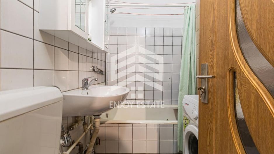 Garsoniera decomandata lăngă Avantgarden Bartolomeu - Poză 13