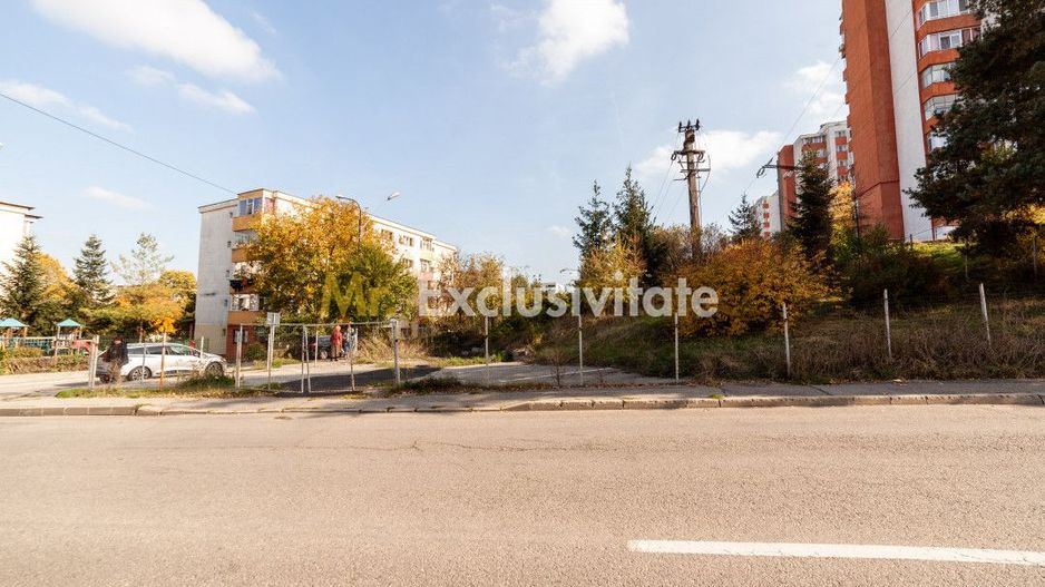 Teren stradal pe colț - Ideal afacere - front stradal mare - Poză 6
