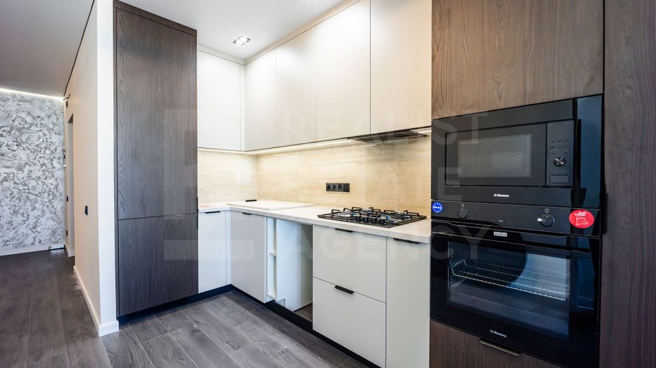 Vânzare, apartament, 3 camere, str. Vasile Lupu, Buiucani - Poză 2