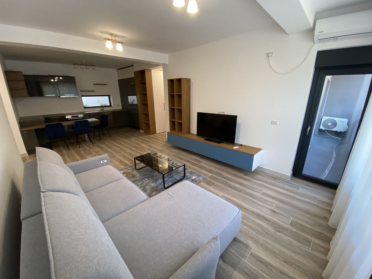 Apartament Dumbravita aproape de Padure - Poză 4