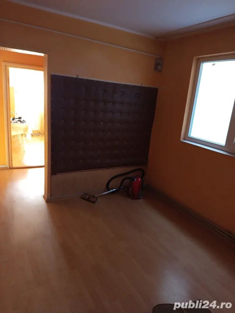 Apartament 3 cam,Sid Vest,et 4,bloc cu pod - Poză 2
