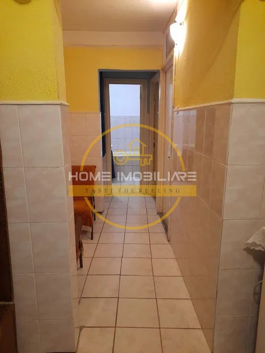 Etaj 1,Apartament 3 camere,bloc din 1980 ,zona Alexandru cel bun - Poză 5