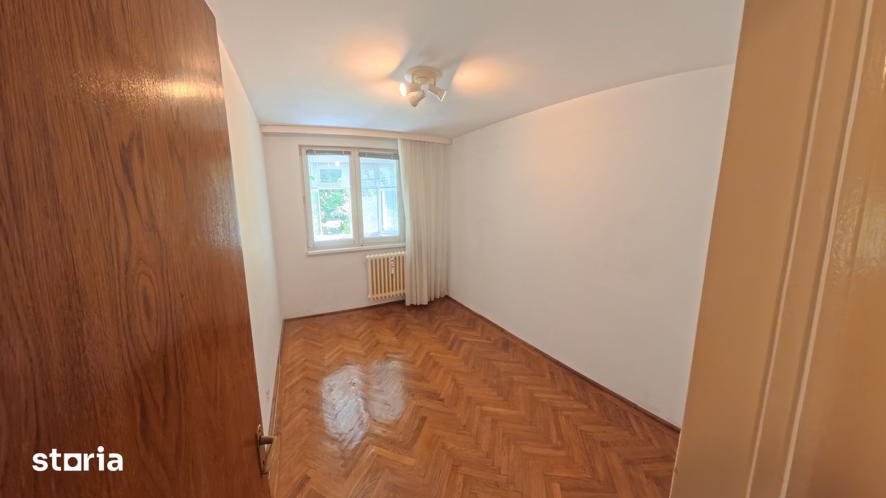 Apartament  3 camere zona Titan - Piata Minis - Poză 2