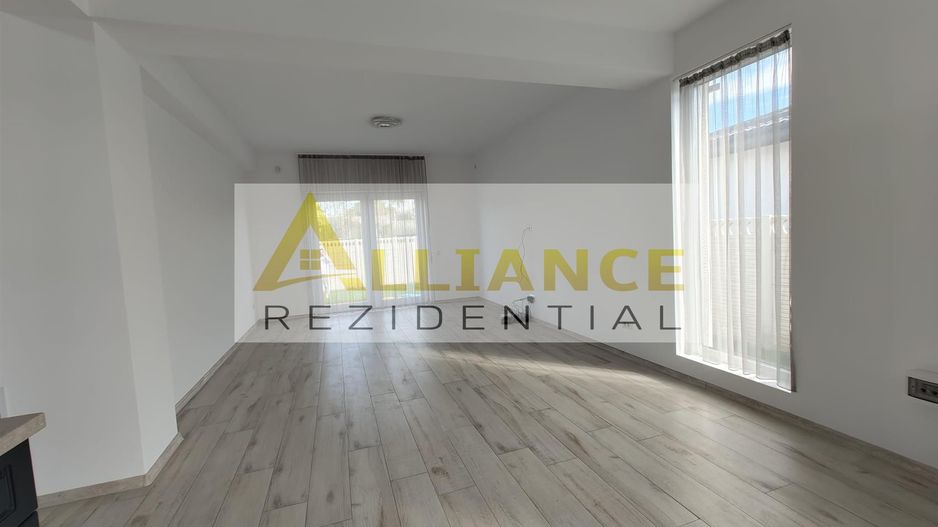 Casa moderna parter - 3 camere 2 bai 370 mp teren - Poză 12