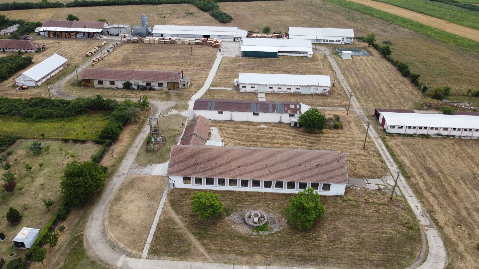 Proprietate industriala la 30 km exterior sud Timisoara - Poză 10