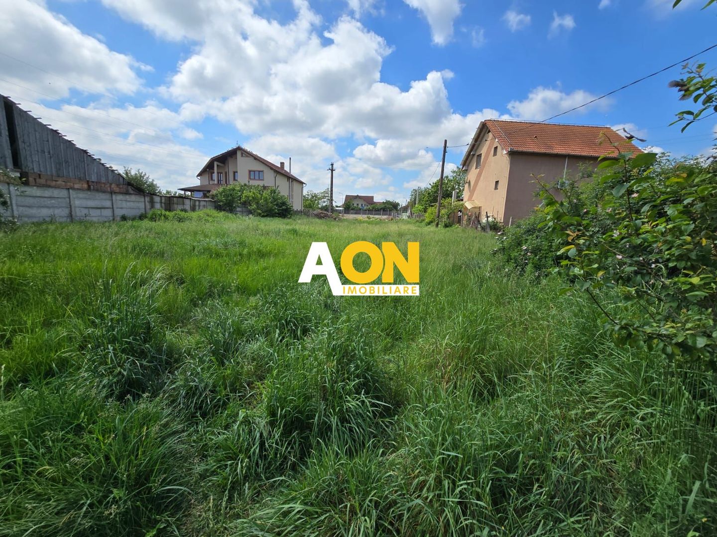 Teren Intravilan, Toate Utilitatile, 600mp - Poză 1