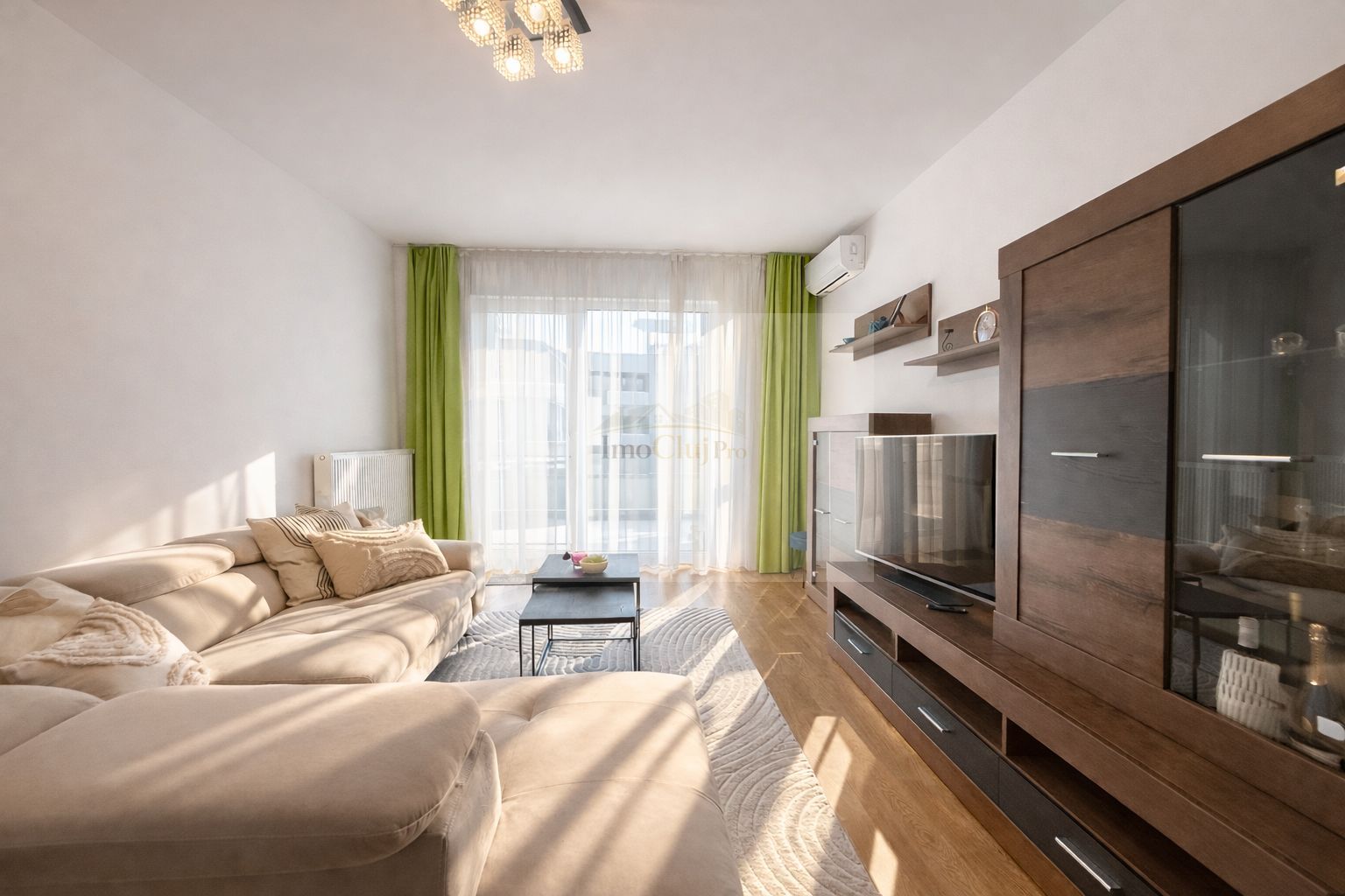 Inchiriere 2 camere| balcon | în complexul Platinia Shopping Center - Poză 2