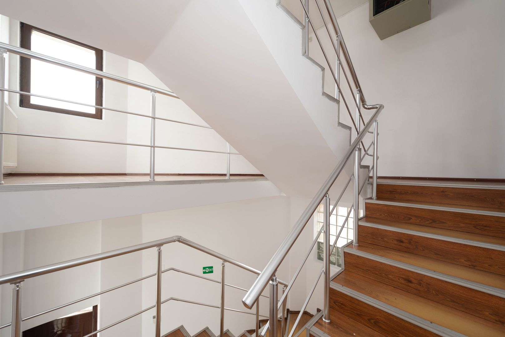 Spatiu de birouri stradal, 148mp de inchiriat în zona Soseaua Chitilei - Poză 4