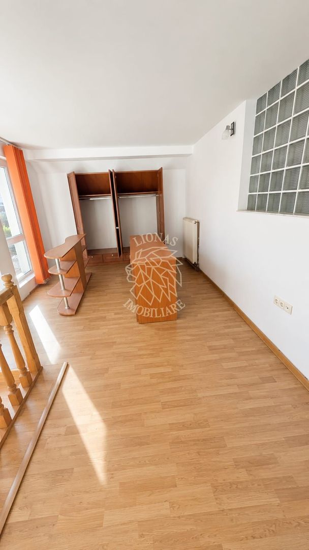 Apartament 2 camere 50 mp-2 bai-curte-parcare-Zona Lucian Blaga - Poză 1