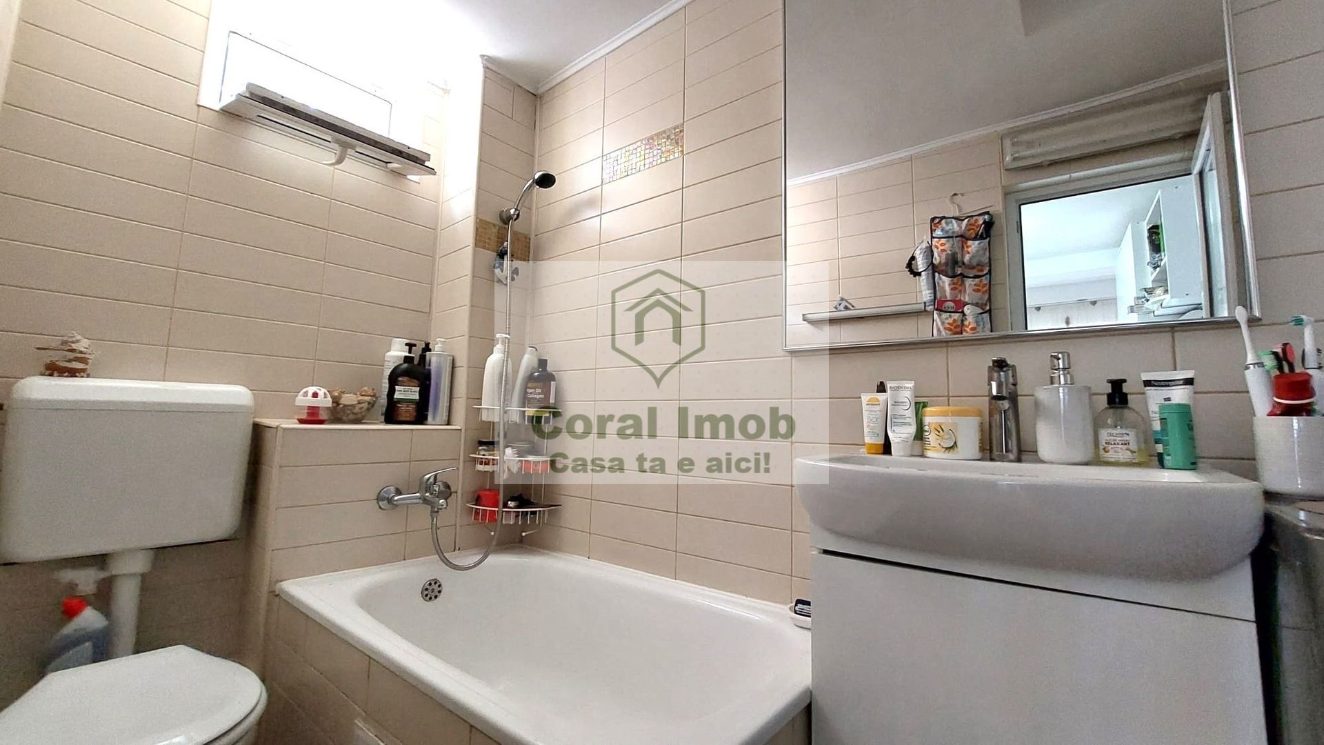 Casa de vanzare,curte individuala, centrala, in Andronache, Gherghitei - Poză 10