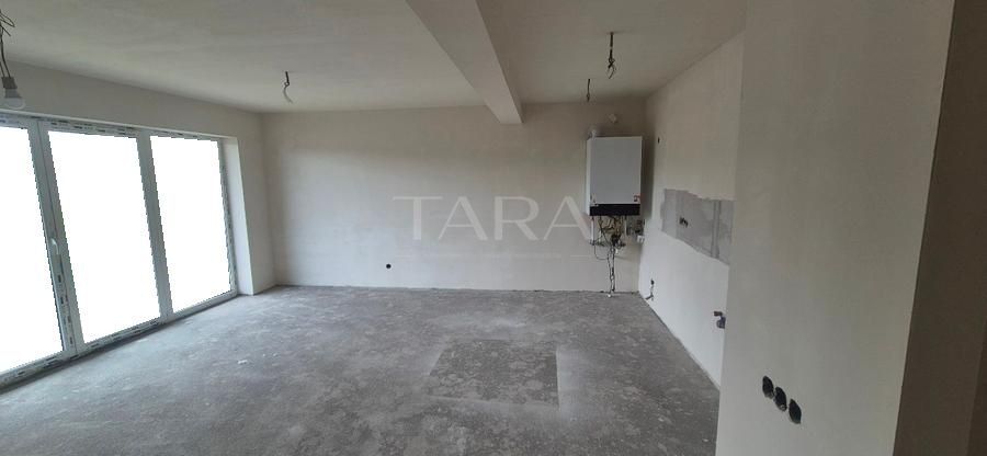 Spațiu, intimitate și grădină proprie – apartament în vilă cu 160 mp - Poză 1