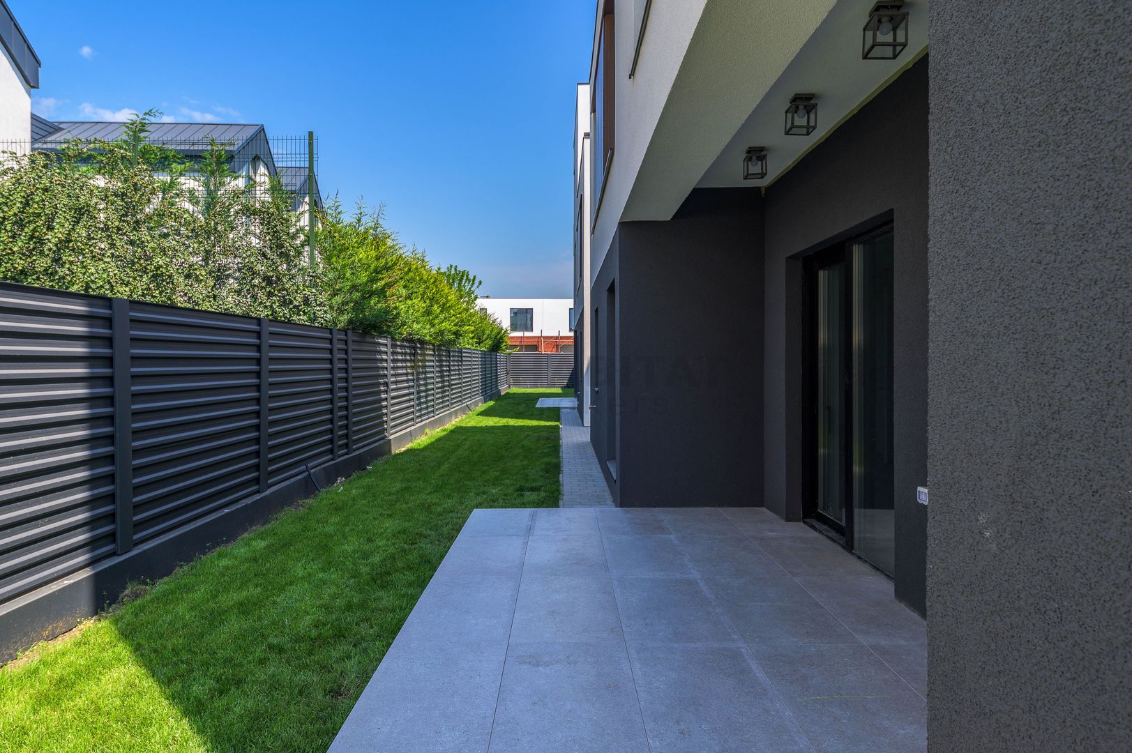 VILA  IANCU NICOLAE, 5 dormitoare, 3 terase, garaj, gradina - Poză 30