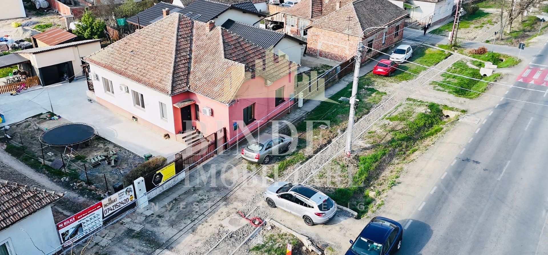 Casa pe principala in Giarmata  737mp teren - Poză 2