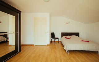 Exclusivitate - Sanpetru, casa cu priveliște deosebită - Poză 9