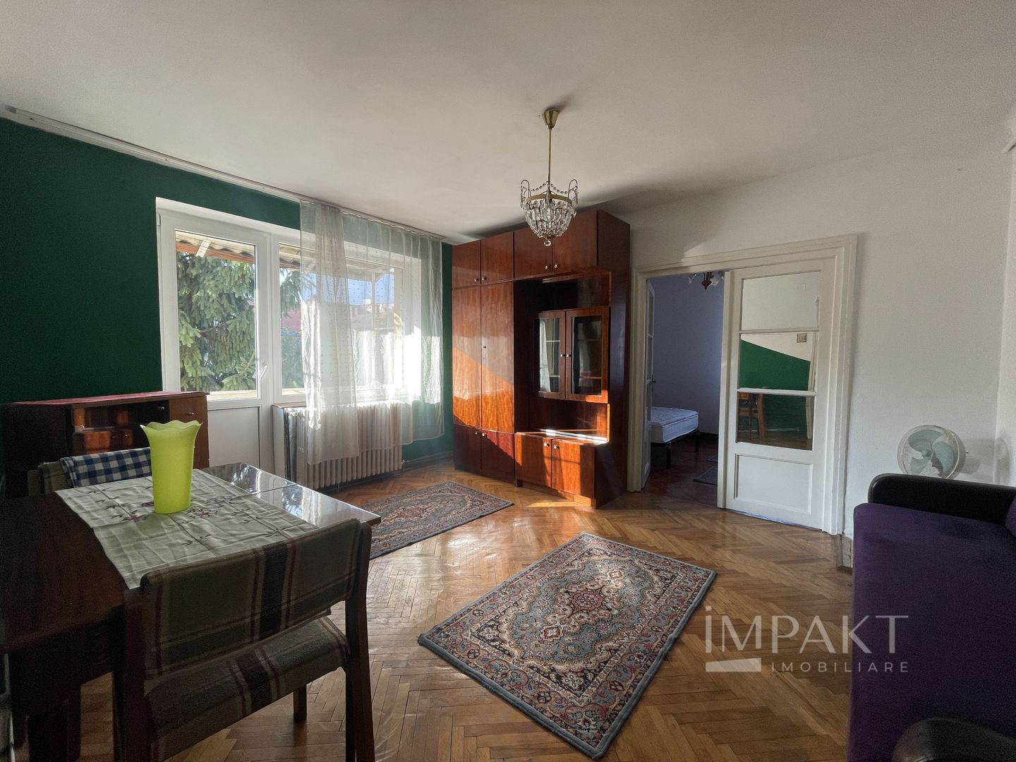 Apartament cu 2 camere in zona centrală - Poză 3