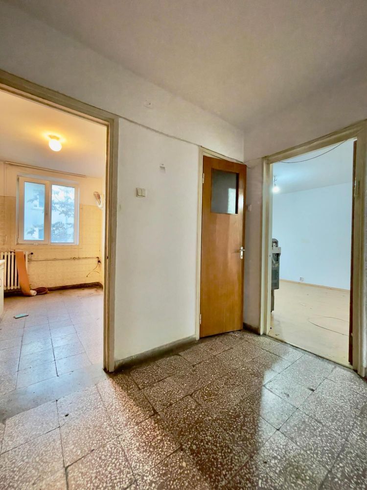 Apartament 3 camere de vanzare Militari- Orsova - Poză 1