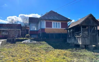 Casa traditionala+ domeniu de 2.900 mp,livada, anexe:refugiu apreciabil Craiesti - Poză 12