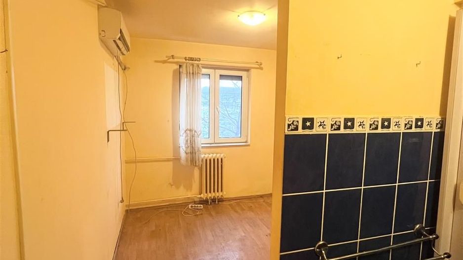 Garsoniera in zona Rogerius - Poză 2