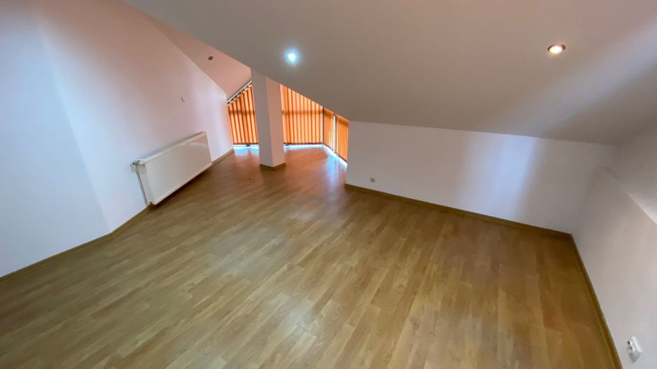 Cladire de birouri zona Olimpia Stadion  suprafață 1.100 mp - Poză 4