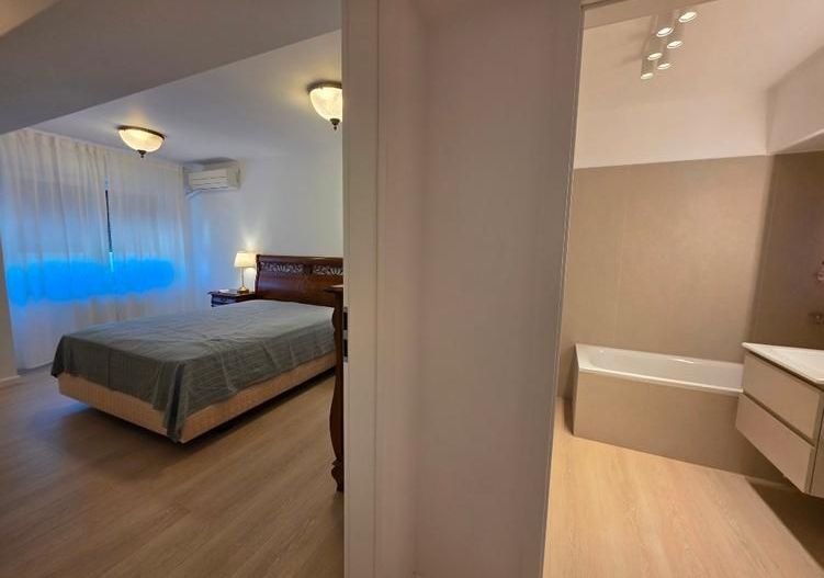 Închiriere 4 camere Lux Decebal, Centrala, Dressing, Parcare - Poză 5