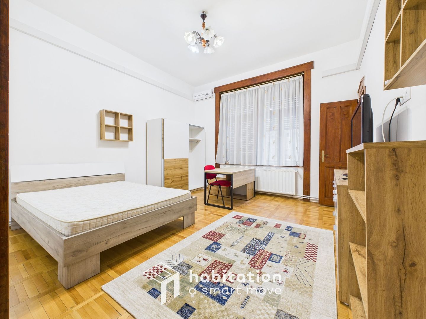Piața Victoriei - Apartament primitor cu farmec istoric - tur virtual - Poză 7
