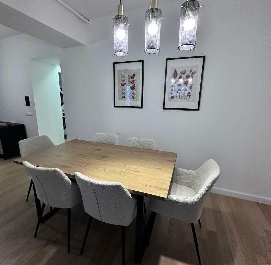 Apartament spatios  3 Camere I Upground I Metrou Pipera - Poză 2