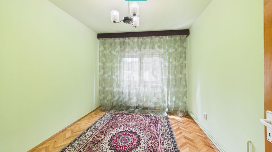 Apartament cu 5 camere în zona Polivalentă - Poză 8