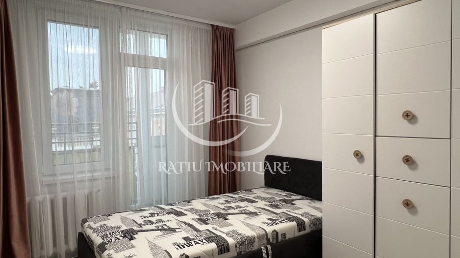Apartament cu 4 camere | Ultracentral | Oradea - Poză 13