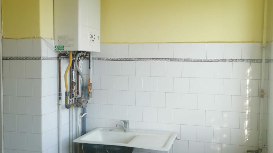 Zona centrala, apartament 3 camere in casa - Poză 10