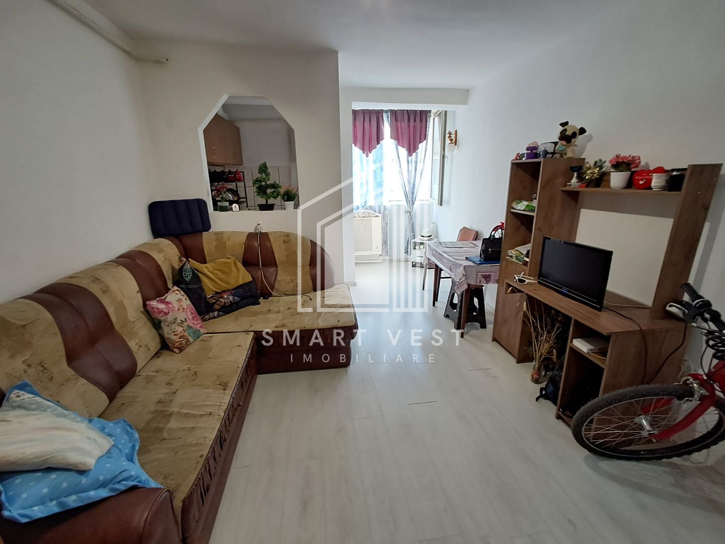 Garsoniera | 22 mp | Etajul 1  | Zona Micro 17 Ostrovului - Poză 2