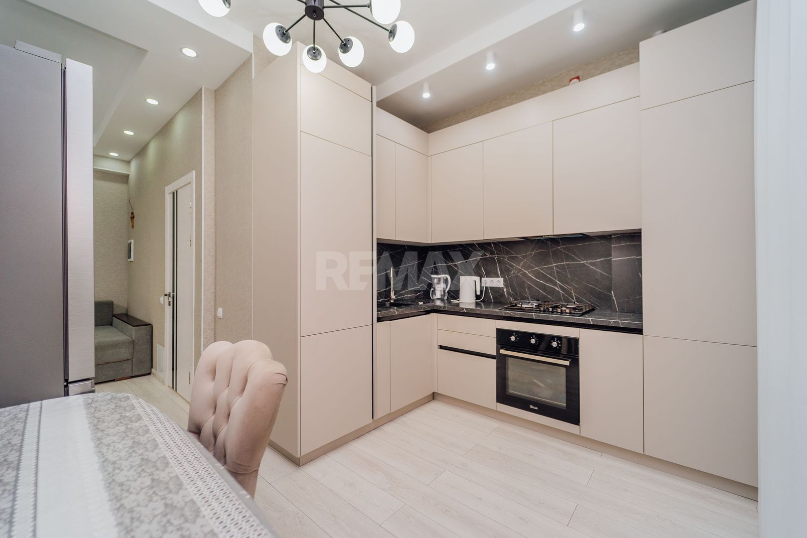Apartament 3 camere, Botanica - Poză 8