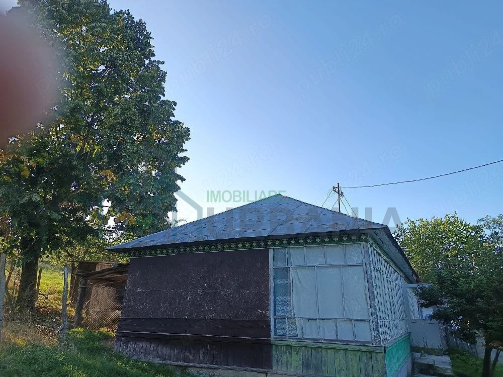 Casă cu 3 camere de vânzare în Probota, Perieni - Poză 2