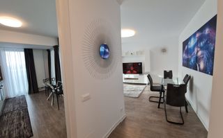 3 Camere Inchiriere Cloud 9 Residence - Poză 3
