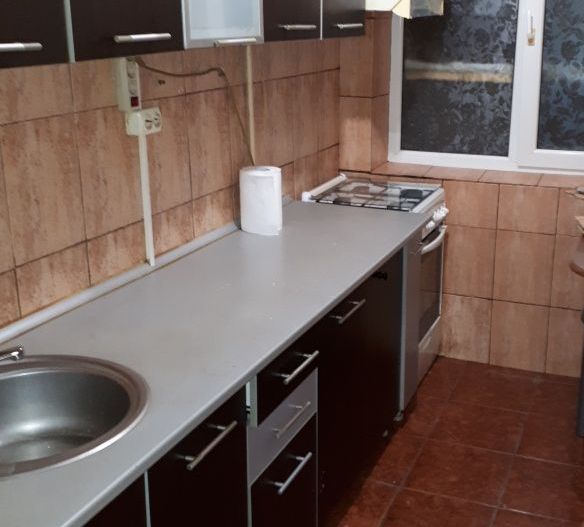 Vand apartament 2 camere confort 2 - Poză 1