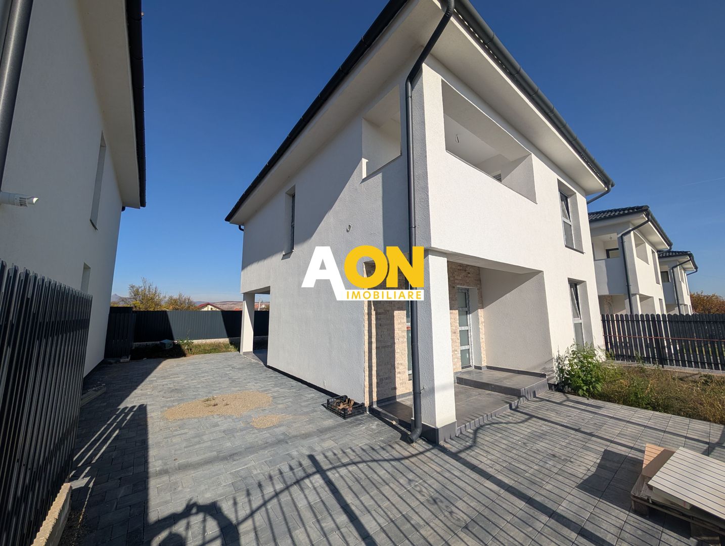 Casa Individuala 4 Camere 316mp Teren, Complet Finisat - Poză 2