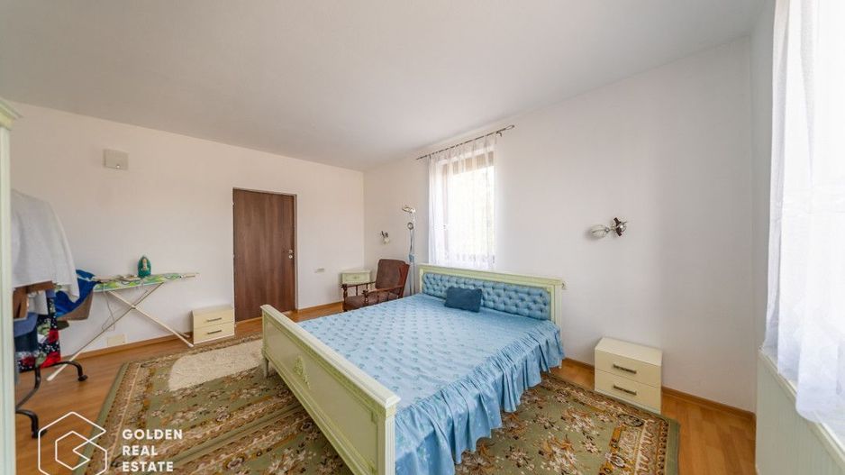 Casa 4 camere si mansarda, teren 1014 mp, comuna Vladimirescu - Poză 6