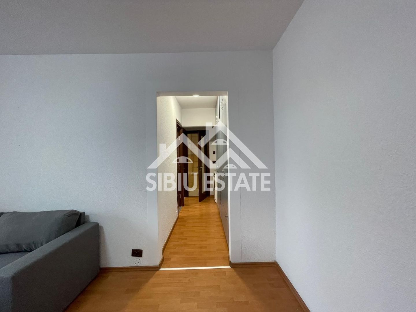 Apartament cochet cu 3 camere + pivniță, etaj 1, zona Mihai Viteazul - Poză 7