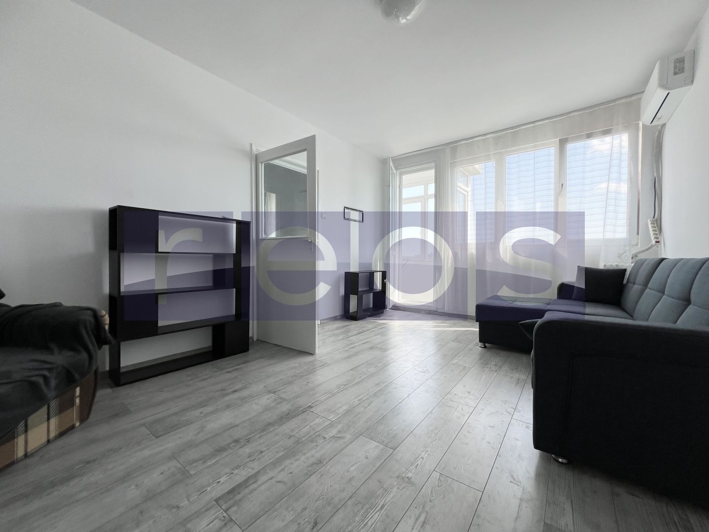 VANZARE 2 CAMERE | ION MIHALACHE | 49 MP | MOBILAT & UTILAT - Poză 1