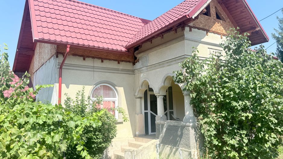 Casa interbelică cu arhitectură deosebită+Anexa și teren 1570 mp - Poză 1