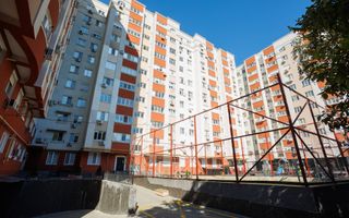 Vânzare, apartament, 3 camere 97 mp, str. Constantin Vârnav - Centru - Poză 2