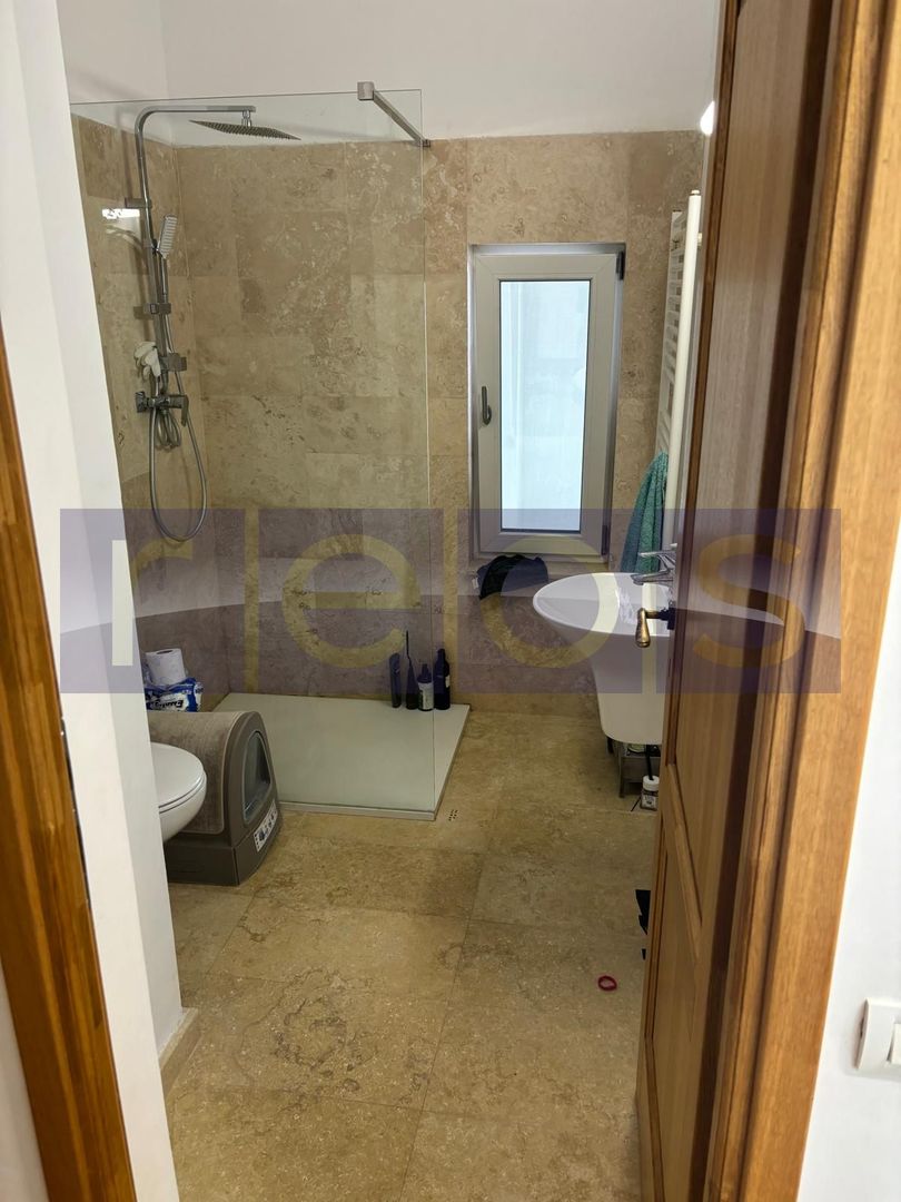APARTAMENT DEOSEBIT DE VÂNZARE 5 CAMERE | VILA | ZONA CENTRALĂ - Poză 4