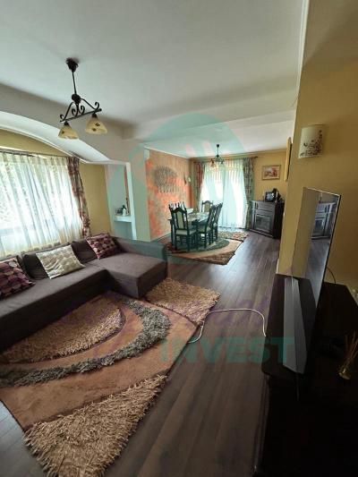 Vila 2013, bine compartimentata, aproape de metrou - Poză 2